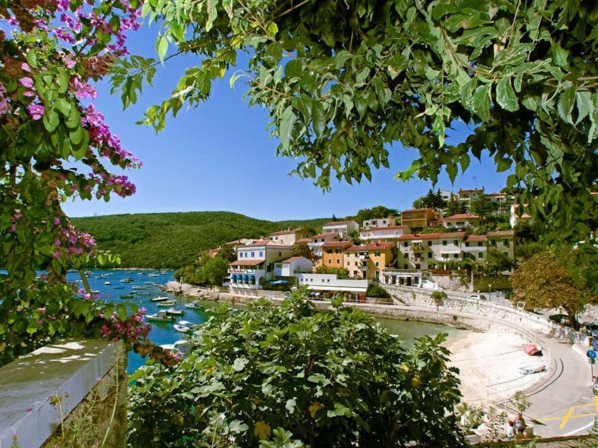 Mare And Terra Apartments Rabac Esterno foto