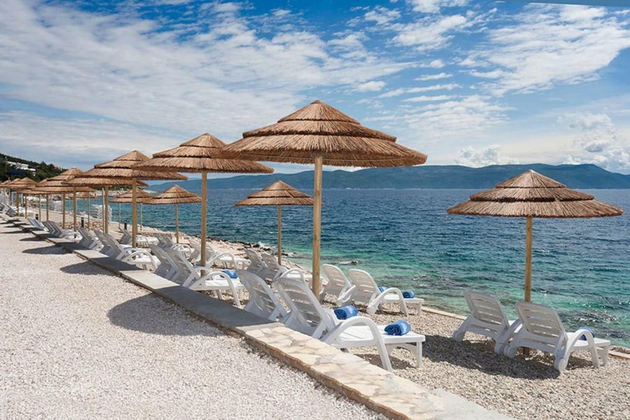 Mare And Terra Apartments Rabac Esterno foto