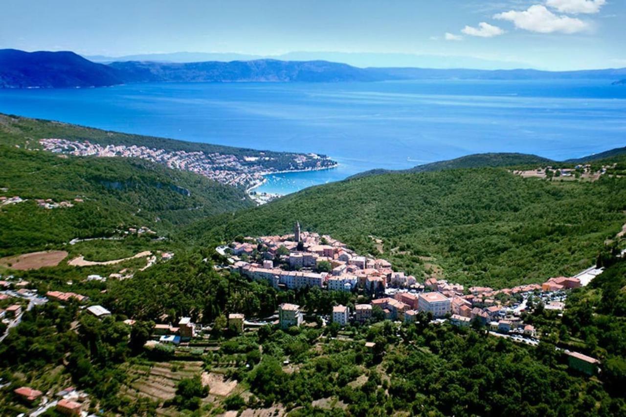 Mare And Terra Apartments Rabac Esterno foto